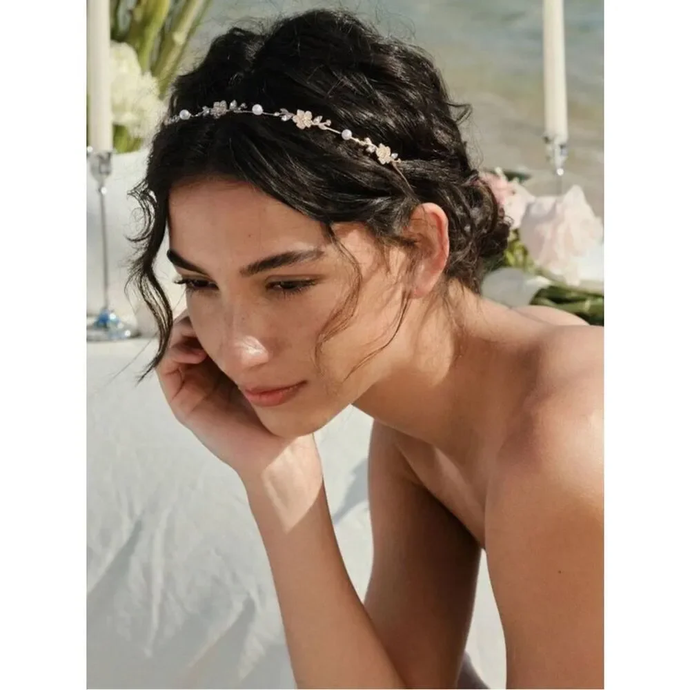 Delicate Gold Floral Pearl Headband M1830